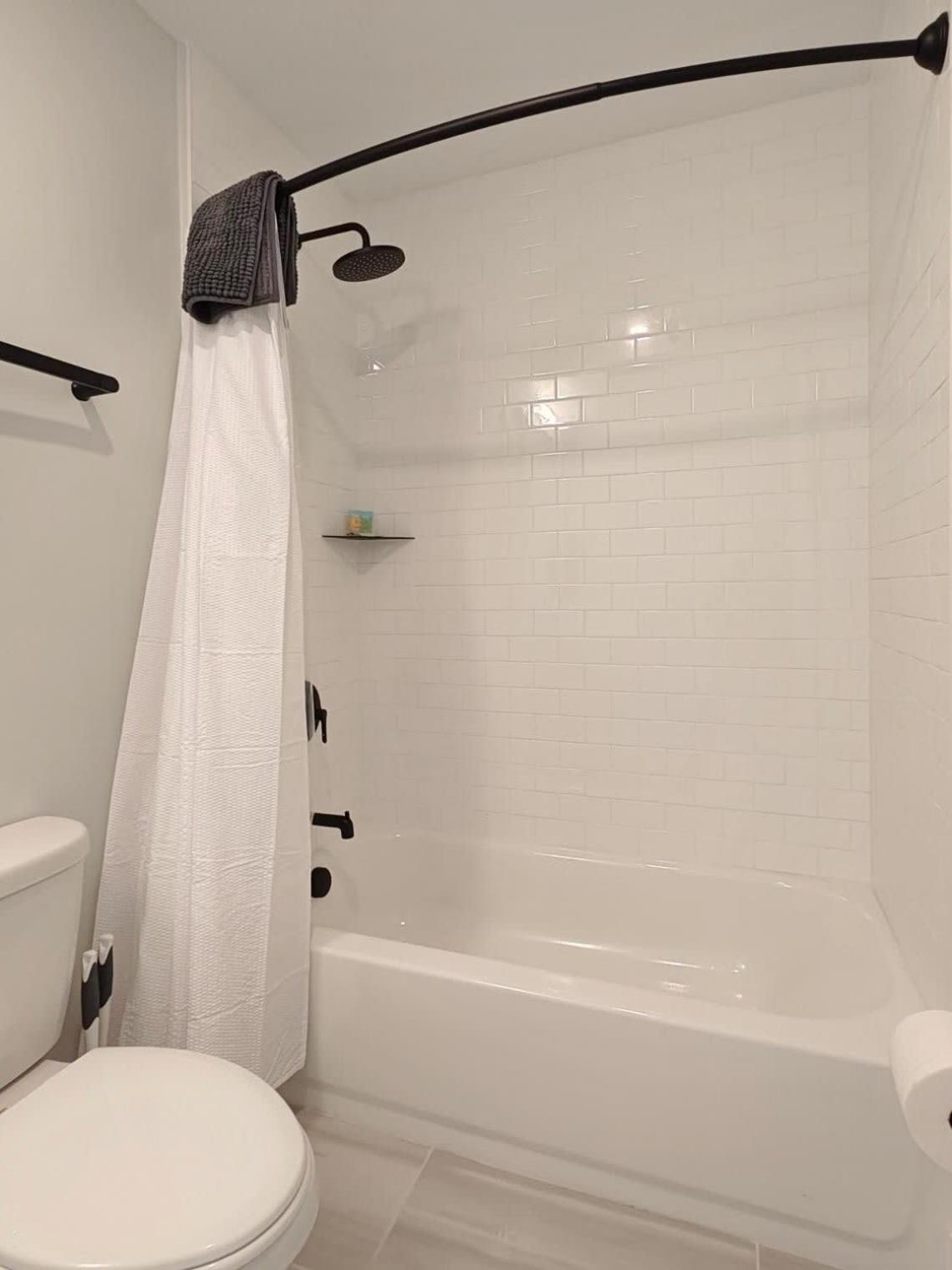 Fun Cozy Apts - 1 25 Mile Walk To Tiaa Bnk Fld Jacksonville Exterior foto